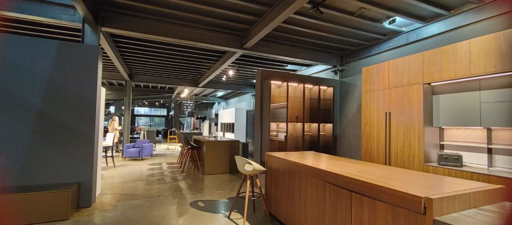 Showroom downlighter installation